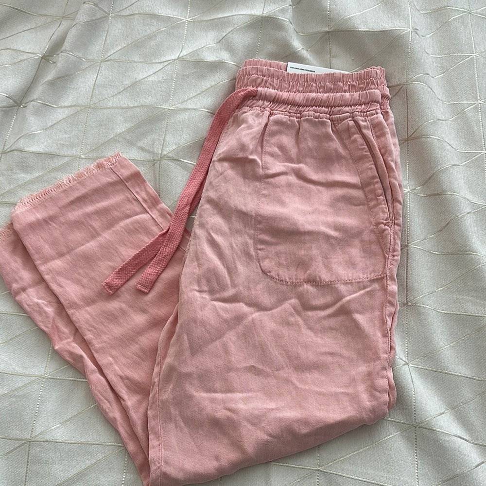 Pink linen raw hem pants